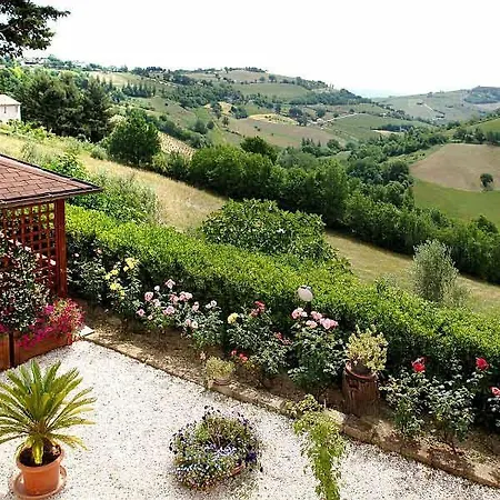Sleeps 12 With Pool And Air Con