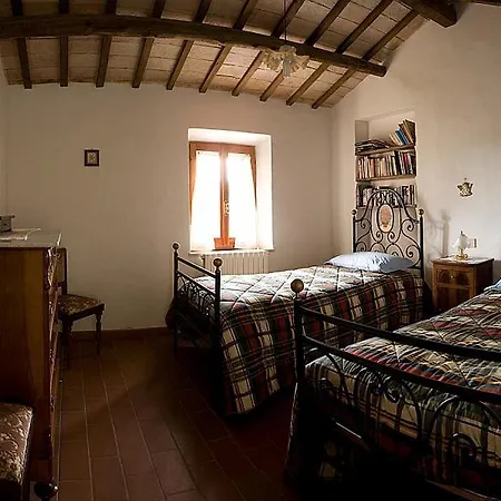 Villa Sleeps 12 With Pool And Air Con