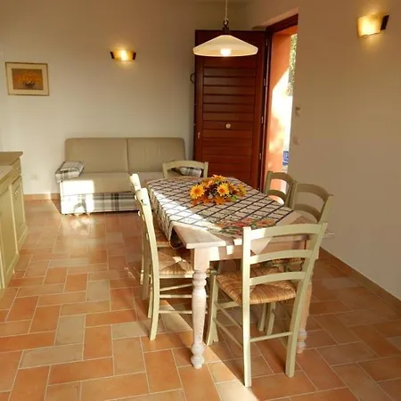 Sleeps 12 With Pool And Air Con Villa *
