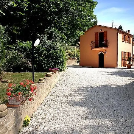 Sleeps 12 With Pool And Air Con *
